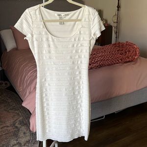 Max Studio Curve-hugging T-shirt Dress